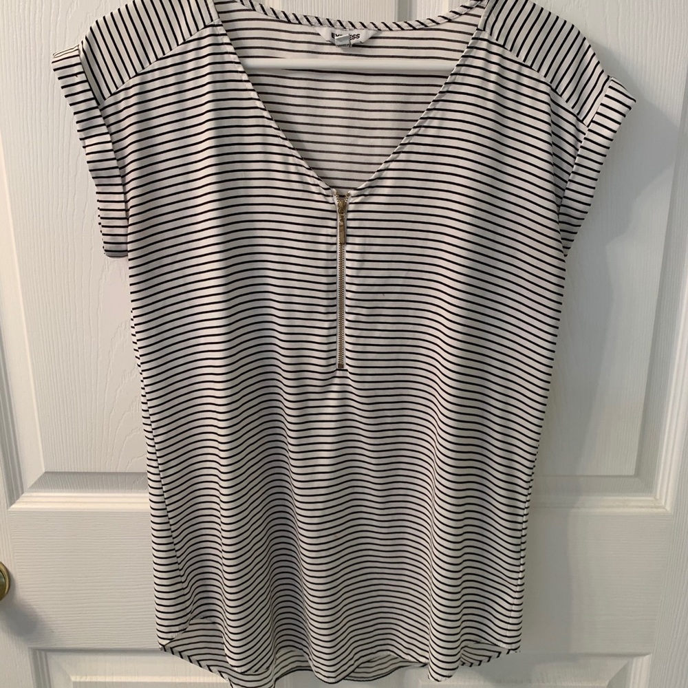 Pin stripe top